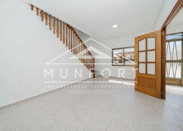 4 quarto Moradia em Banda para venda em Pilar de la Horadada ciudad, Pilar de la Horadada - 209 000 € (Ref: 10093746)
