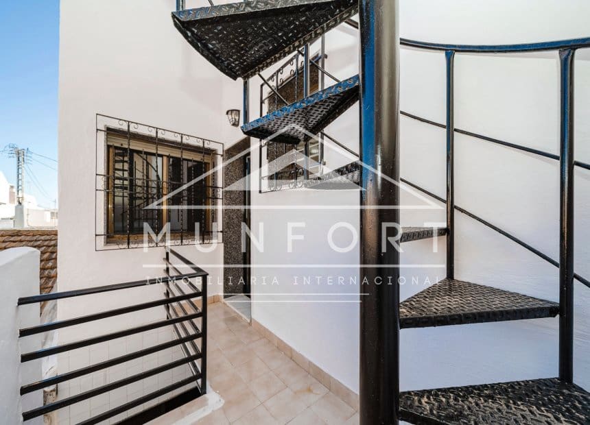 4 quarto Moradia em Banda para venda em Pilar de la Horadada - 209 000 € (Ref: 10093746)