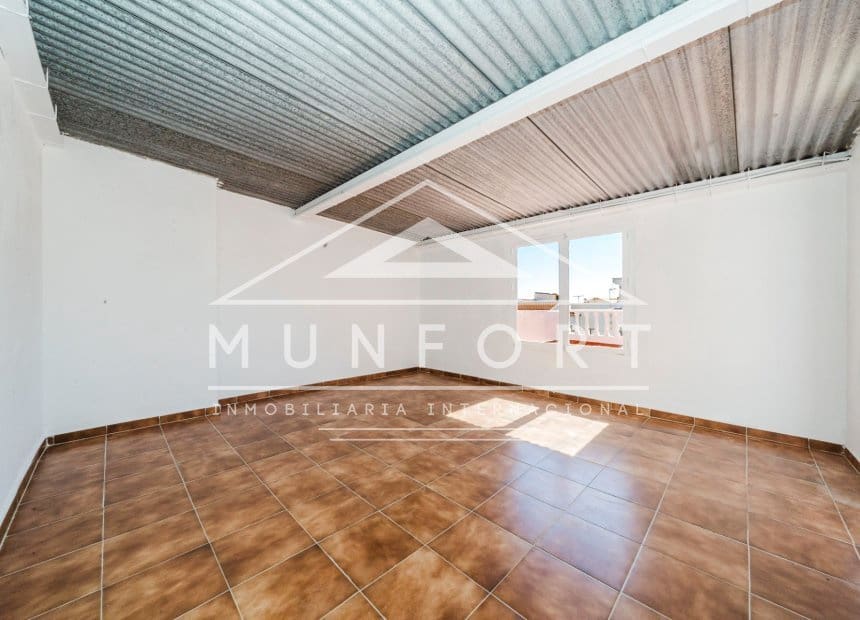 4 quarto Moradia em Banda para venda em Pilar de la Horadada - 209 000 € (Ref: 10093746)