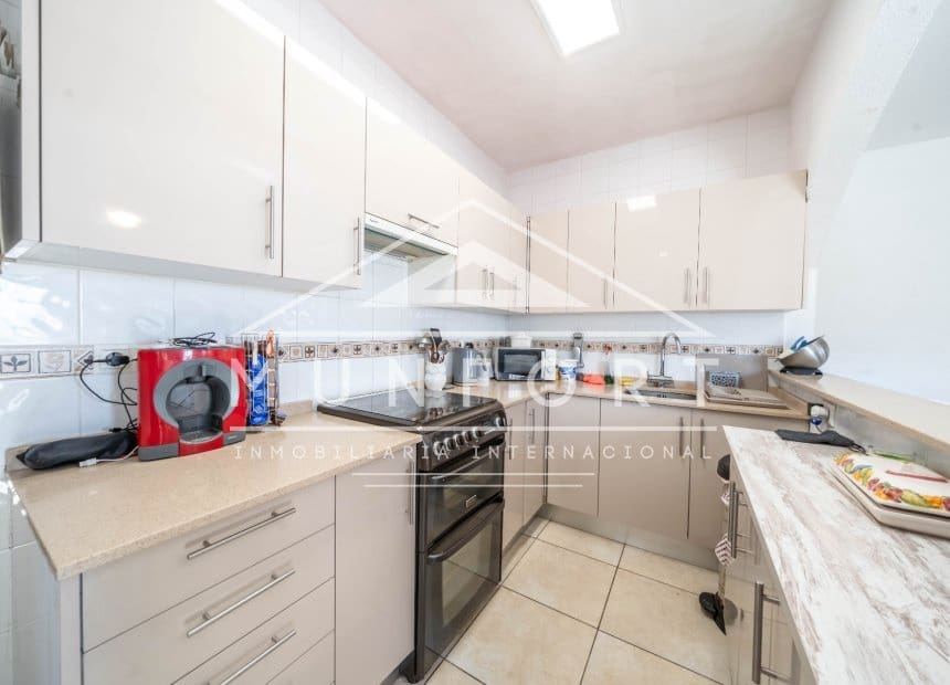 3 chambre Villa/Maison Mitoyenne à vendre à Villamartin - 245 000 € (Ref: 10093747)