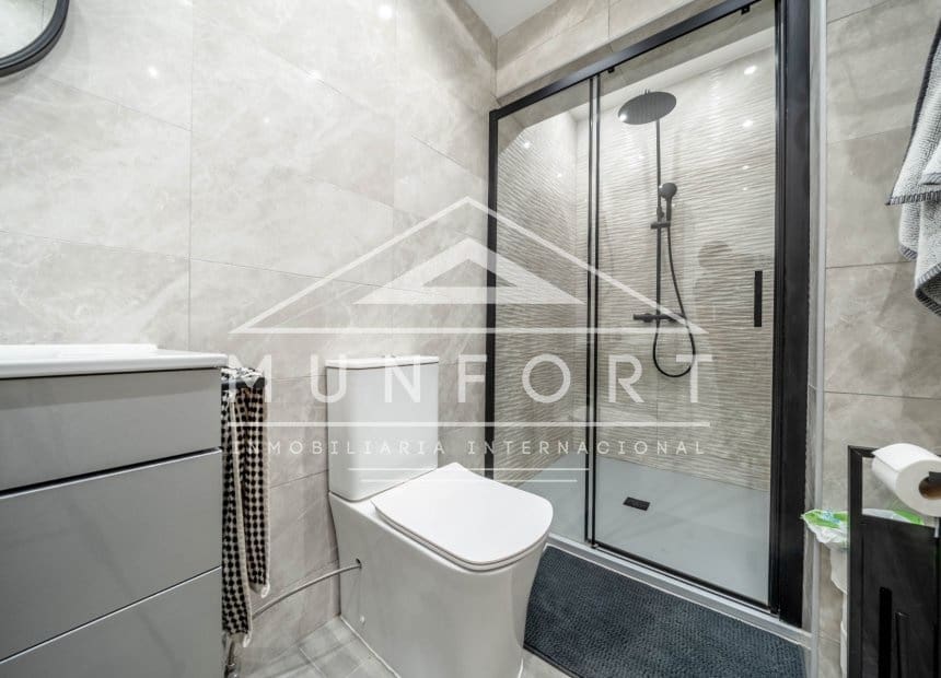 3 chambre Villa/Maison Mitoyenne à vendre à Villamartin - 245 000 € (Ref: 10093747)