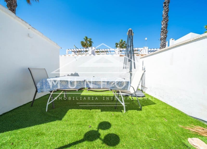 3 chambre Villa/Maison Mitoyenne à vendre à Villamartin - 245 000 € (Ref: 10093747)