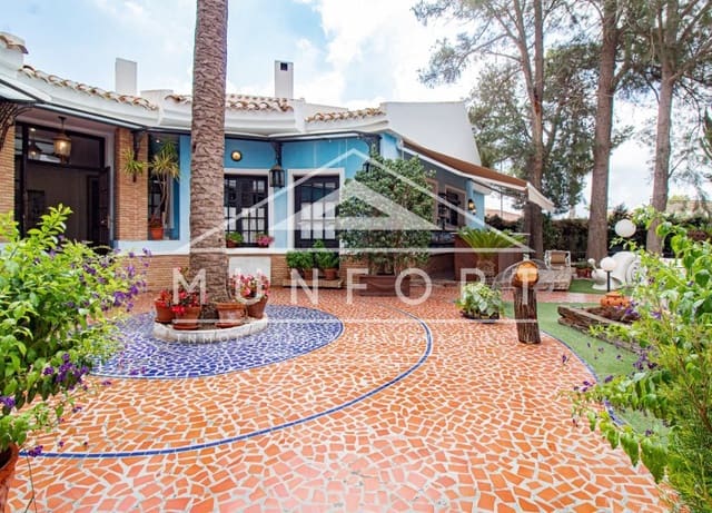 3 slaapkamer Commercieel te koop in Dehesa de Campoamor, Orihuela - € 850.000 (Ref: 10095044)