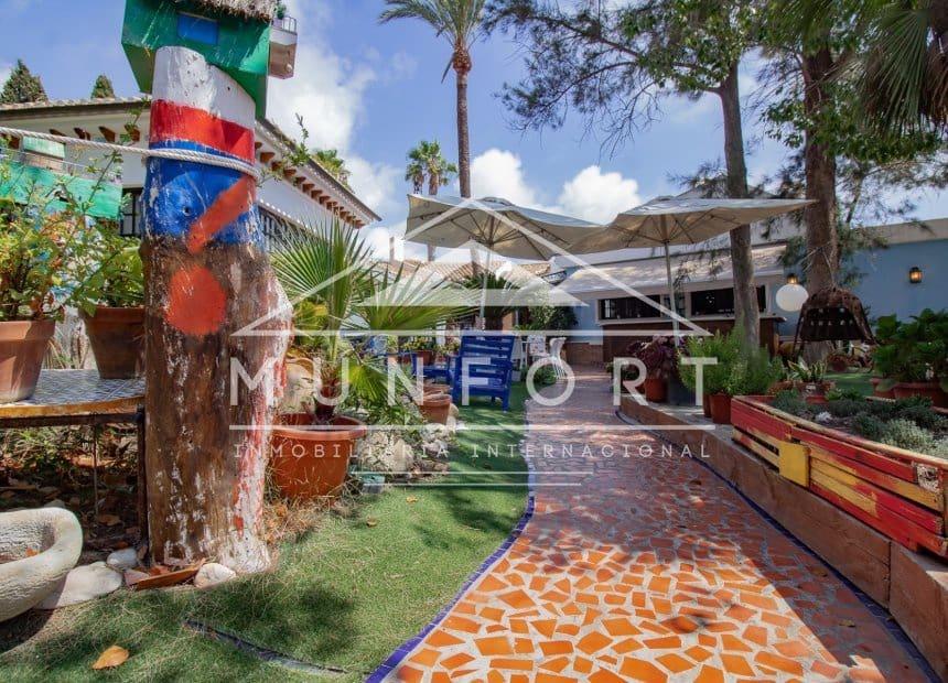 3 slaapkamer Commercieel te koop in Dehesa de Campoamor - € 850.000 (Ref: 10095044)
