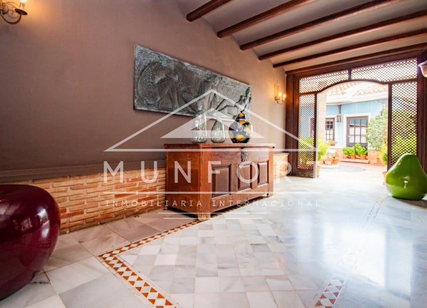 3 slaapkamer Commercieel te koop in Dehesa de Campoamor - € 850.000 (Ref: 10095044)
