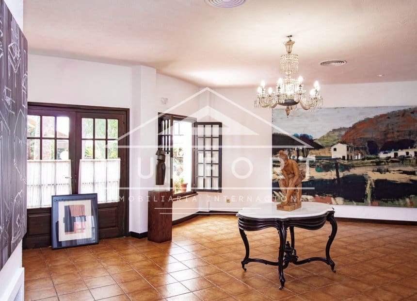 3 slaapkamer Commercieel te koop in Dehesa de Campoamor - € 850.000 (Ref: 10095044)
