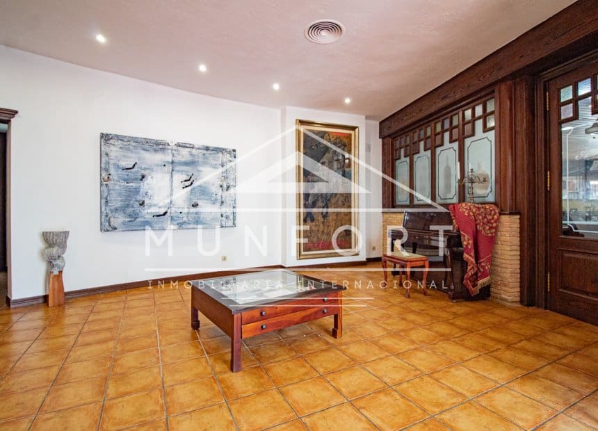 3 slaapkamer Commercieel te koop in Dehesa de Campoamor - € 850.000 (Ref: 10095044)