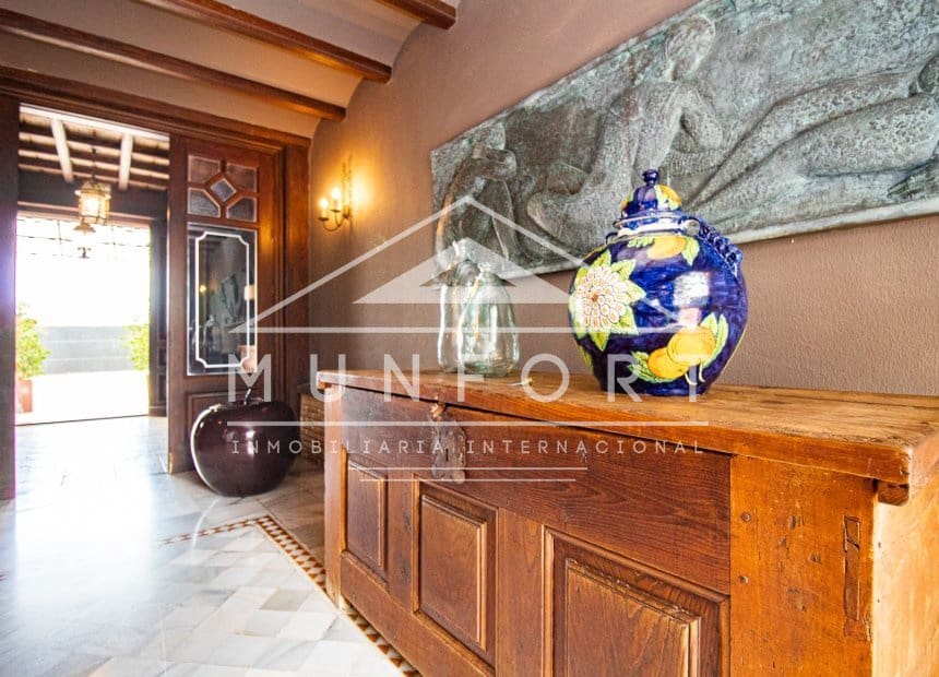 3 slaapkamer Commercieel te koop in Dehesa de Campoamor - € 850.000 (Ref: 10095044)