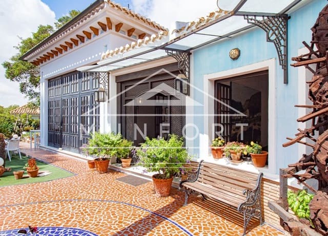 3 slaapkamer Commercieel te koop in Dehesa de Campoamor, Orihuela - € 850.000 (Ref: 10095044)