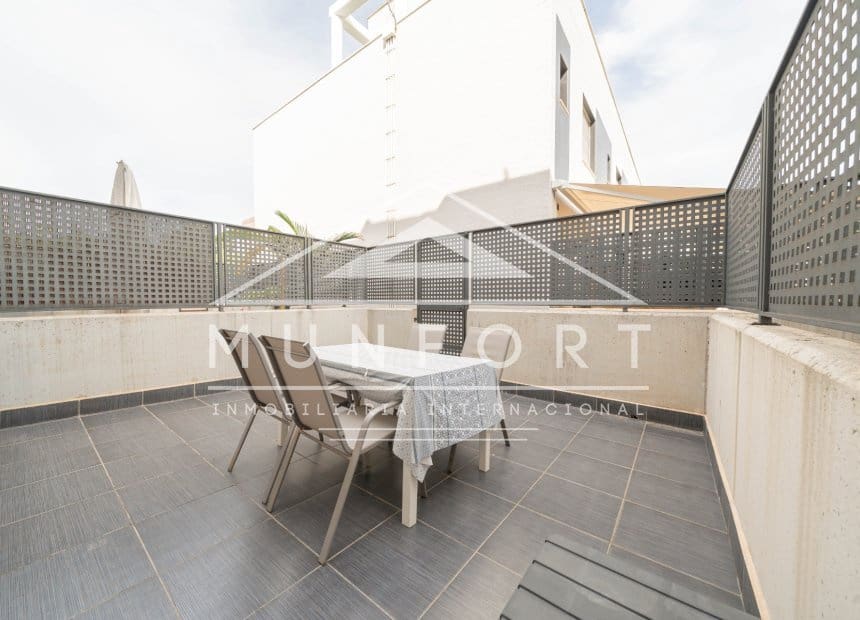 3 soverom Rekkehus til salgs i El Mojon med svømmebasseng garasje - € 365 000 (Ref: 10095531)