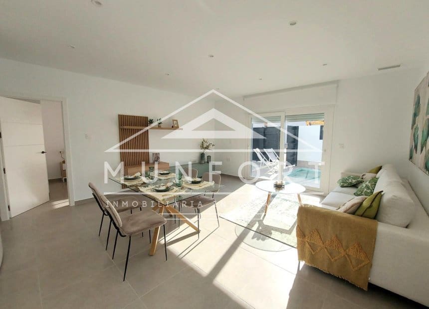 Chalet de 2 habitaciones en Roldan en venta con piscina - 242.500 € (Ref: 10095814)