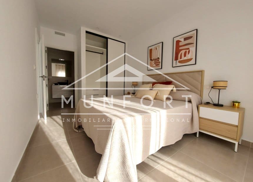 Chalet de 2 habitaciones en Roldan en venta con piscina - 242.500 € (Ref: 10095814)