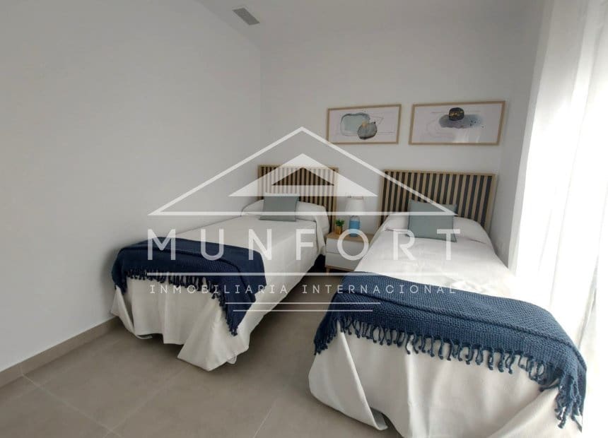 Chalet de 2 habitaciones en Roldan en venta con piscina - 242.500 € (Ref: 10095814)