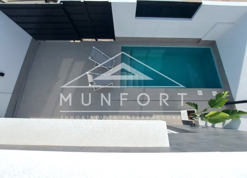 Chalet de 2 habitaciones en Roldan en venta con piscina - 242.500 € (Ref: 10095814)