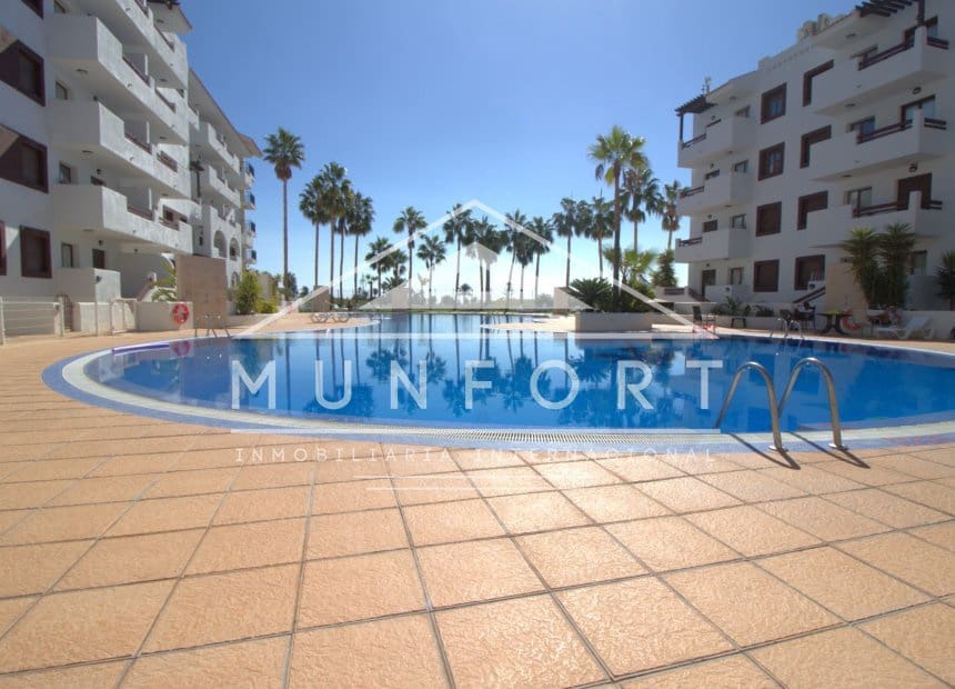 2 soveværelse Lejlighed til salg i Los Alcazares med swimmingpool garage - € 219.900 (Ref: 10099486)