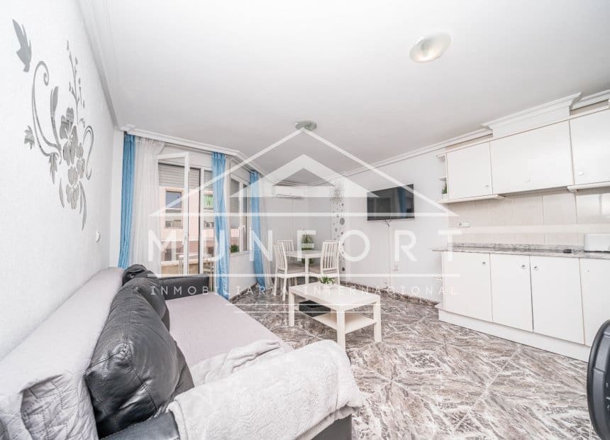 2 soverom Leilighet til leie i Torrevieja - € 850 (Ref: 10100549)