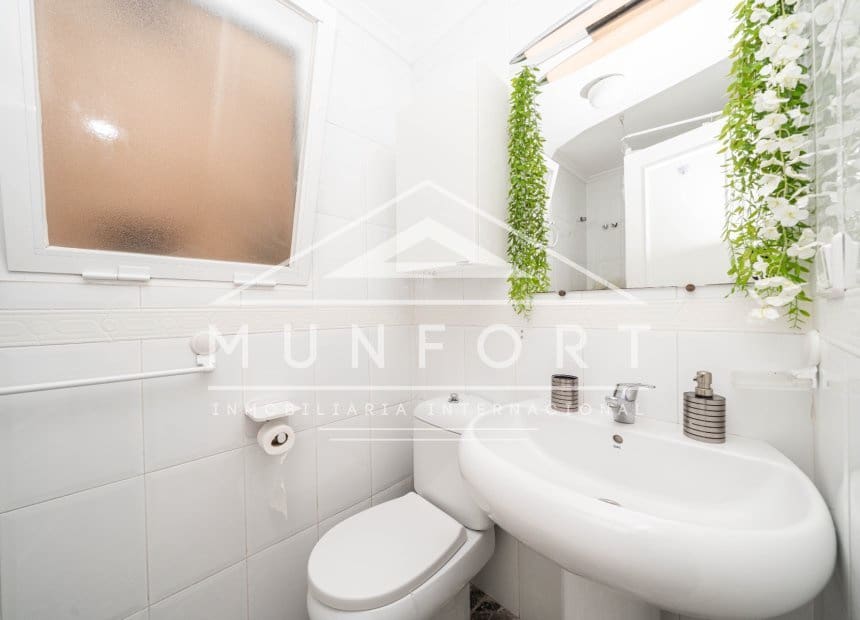 2 soverom Leilighet til leie i Torrevieja - € 850 (Ref: 10100549)