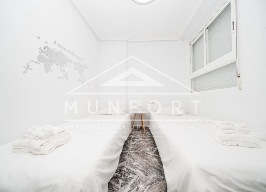 2 soverom Leilighet til leie i Torrevieja - € 850 (Ref: 10100549)