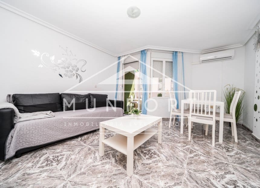 2 soverom Leilighet til leie i Torrevieja - € 850 (Ref: 10100549)