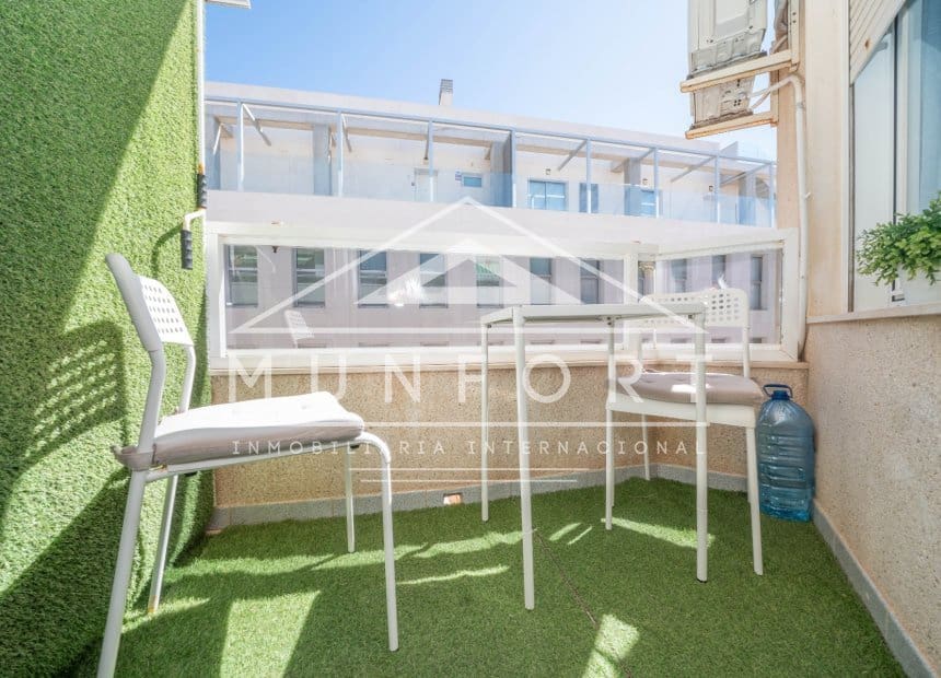 2 soverom Leilighet til leie i Torrevieja - € 850 (Ref: 10100549)