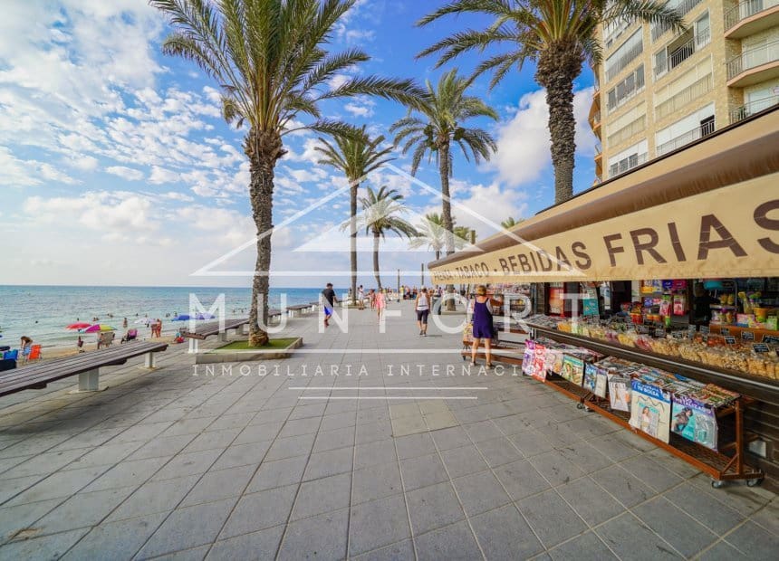 2 soverom Leilighet til leie i Torrevieja - € 850 (Ref: 10100549)