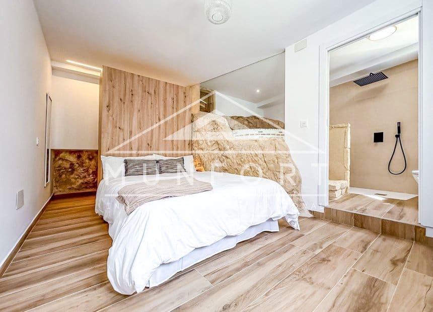 1 sovrum Villa att hyra i Albacete stad med pool - 150 € (Ref: 10106478)