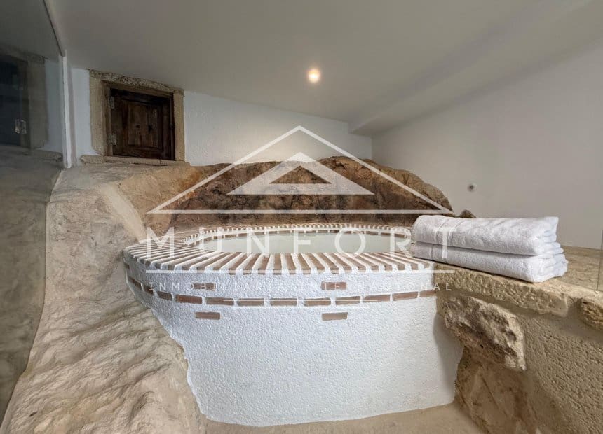 1 sovrum Villa att hyra i Albacete stad med pool - 150 € (Ref: 10106478)