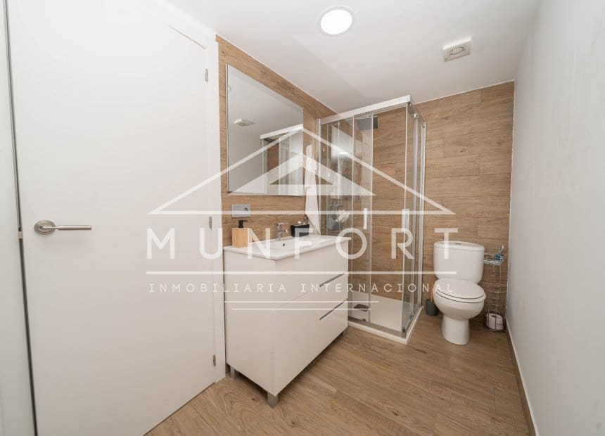 3 makuuhuone Rivitalo myytävänä paikassa Roldan mukana 
autotalli - 259 000 € (Ref: 10116030)