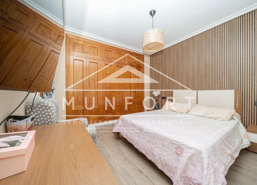 3 makuuhuone Rivitalo myytävänä paikassa Roldan mukana 
autotalli - 259 000 € (Ref: 10116030)