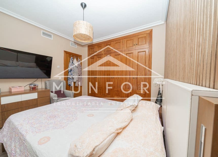 3 makuuhuone Rivitalo myytävänä paikassa Roldan mukana 
autotalli - 259 000 € (Ref: 10116030)