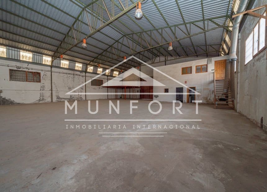 Local Comercial en Bigastro en venta - 450.000 € (Ref: 10118125)