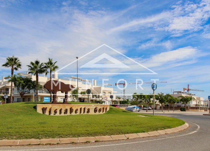 Local Comercial en Bigastro en venta - 450.000 € (Ref: 10118125)