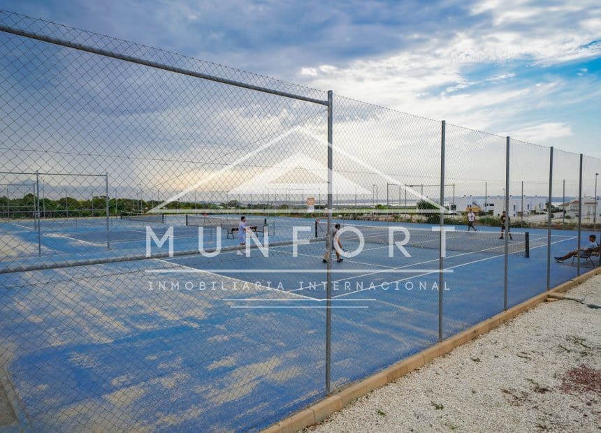 Local Comercial en Bigastro en venta - 450.000 € (Ref: 10118125)
