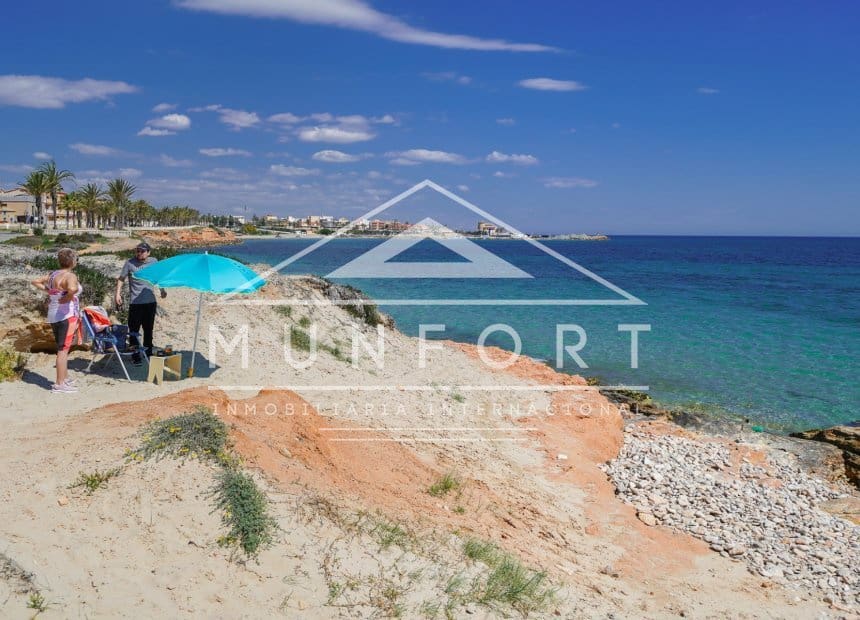 3 makuuhuone Bungalow myytävänä paikassa El Mojon mukana uima-altaan 
autotalli - 354 000 € (Ref: 10120912)