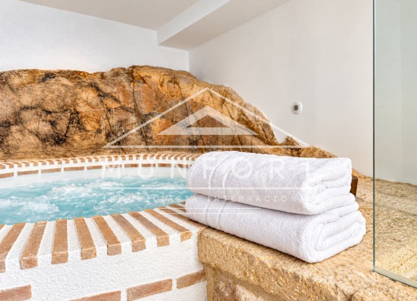 2 bedroom Villa for sale in Albacete city - € 129,900 (Ref: 10121065)
