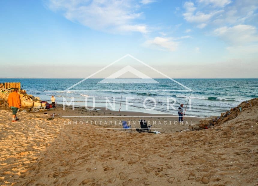 Local Comercial en Guardamar del Segura en venta - 259.000 € (Ref: 10134889)