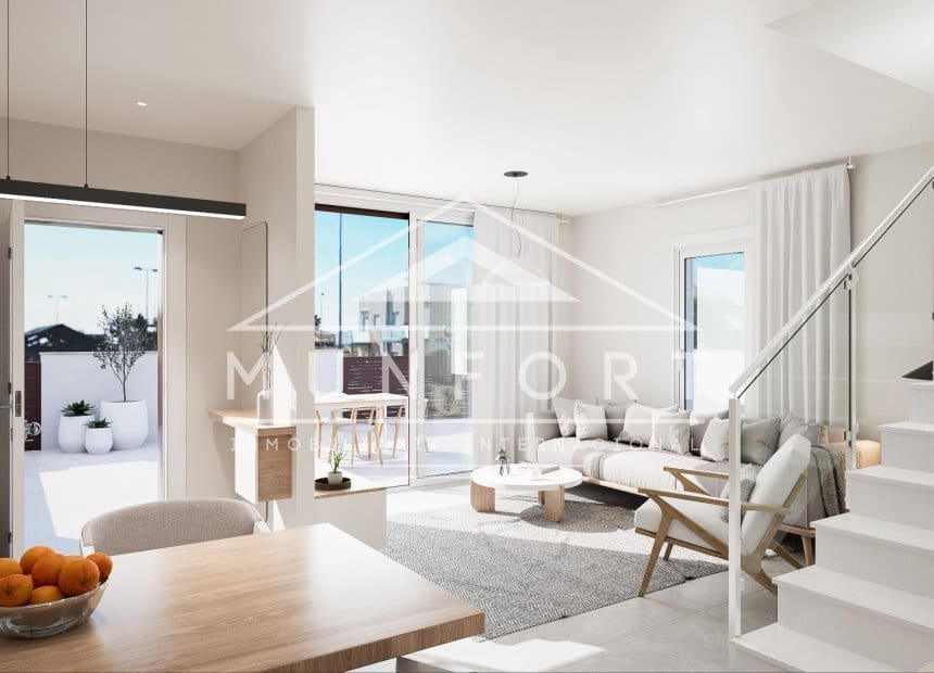 Adosado de 3 habitaciones en Torre de la Horadada en venta con piscina garaje - 459.900 € (Ref: 10136735)