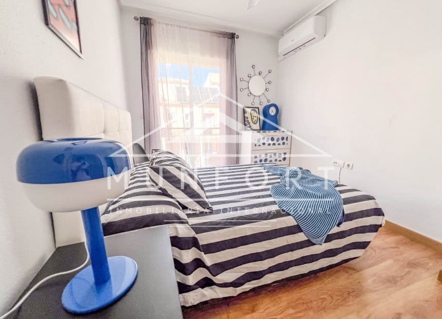 3 makuuhuone Rivitalo myytävänä paikassa Playa Flamenca mukana uima-altaan - 275 900 € (Ref: 10145349)