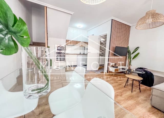 3 makuuhuone Rivitalo myytävänä paikassa Playa Flamenca, Orihuela mukana uima-altaan - 275 900 € (Ref: 10145349)