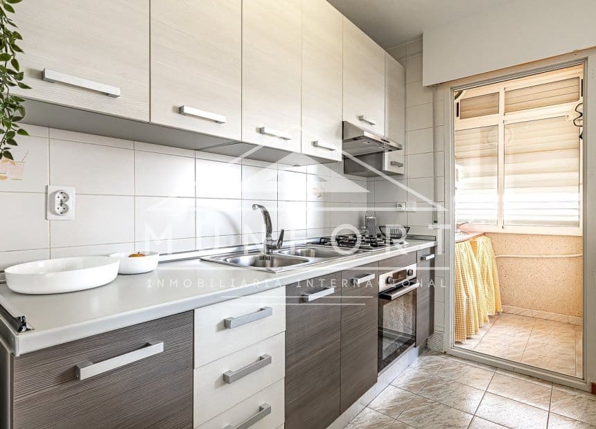 Apartamento de 3 habitaciones en La Manga del Mar Menor en venta con piscina garaje - 259.000 € (Ref: 10154123)