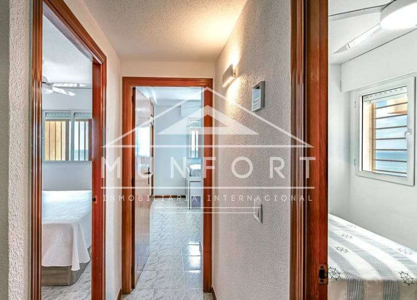 Apartamento de 3 habitaciones en La Manga del Mar Menor en venta con piscina garaje - 259.000 € (Ref: 10154123)