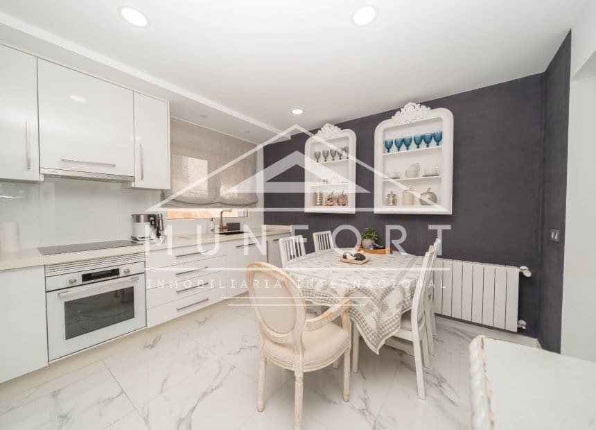 4 soveværelse Villa til salg i Pinar de Campoverde med swimmingpool garage - € 395.000 (Ref: 10154340)