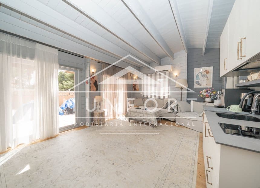 4 soveværelse Villa til salg i Pinar de Campoverde med swimmingpool garage - € 395.000 (Ref: 10154340)
