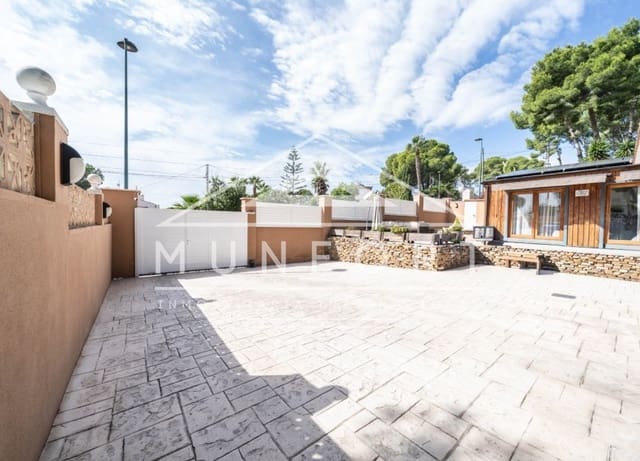 4 soveværelse Villa til salg i Pinar de Campoverde, Pilar de la Horadada med swimmingpool garage - € 395.000 (Ref: 10154340)