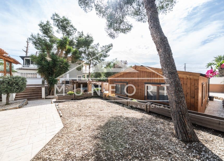 4 soveværelse Villa til salg i Pinar de Campoverde med swimmingpool garage - € 395.000 (Ref: 10154340)