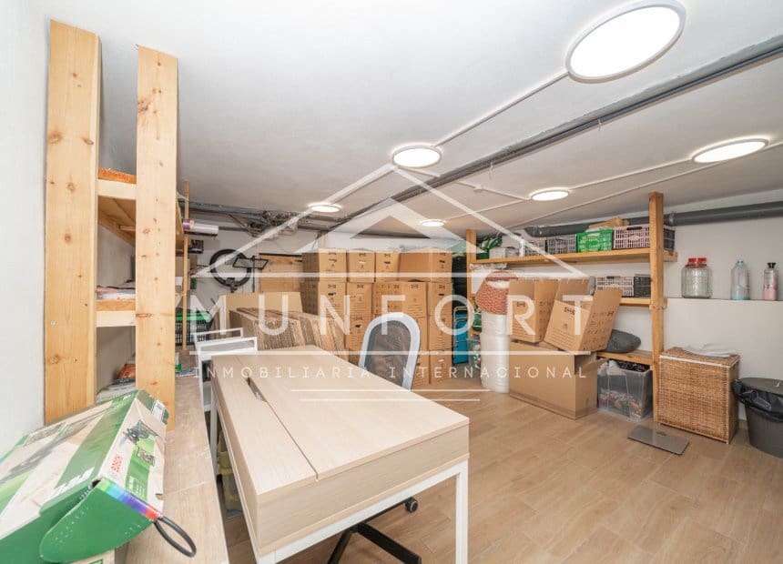 4 soveværelse Villa til salg i Pinar de Campoverde med swimmingpool garage - € 395.000 (Ref: 10154340)