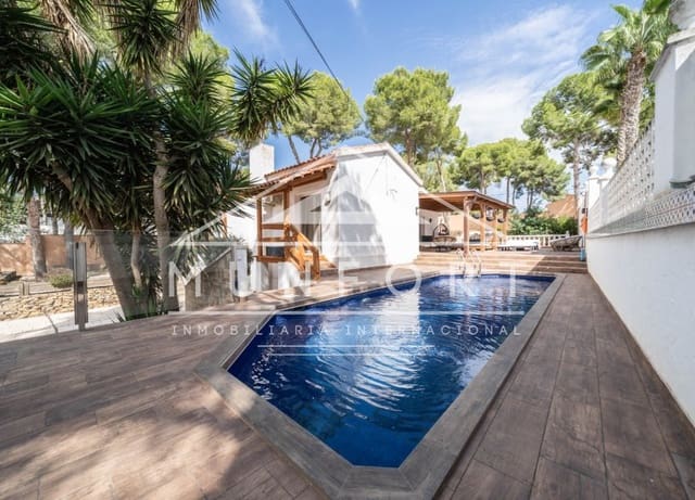 4 soveværelse Villa til salg i Pinar de Campoverde, Pilar de la Horadada med swimmingpool garage - € 395.000 (Ref: 10154340)
