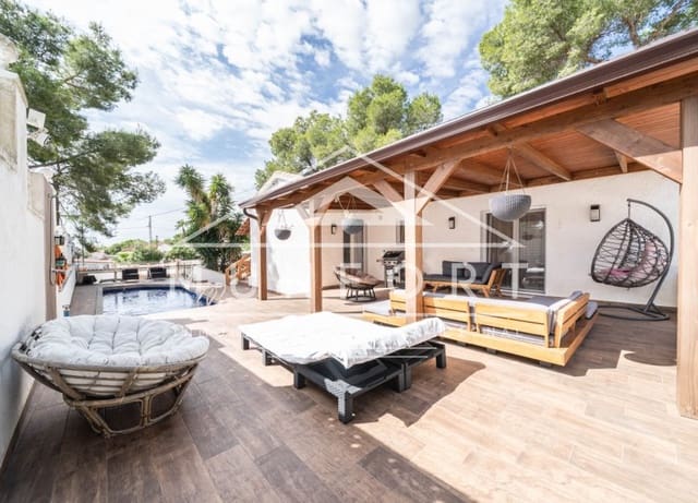 4 soveværelse Villa til salg i Pinar de Campoverde, Pilar de la Horadada med swimmingpool garage - € 395.000 (Ref: 10154340)