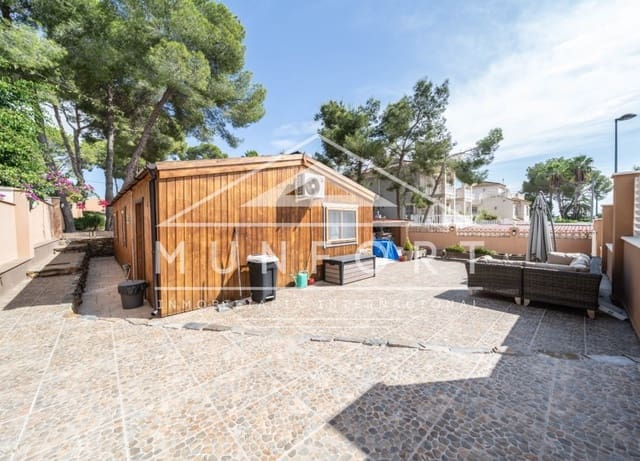 4 soveværelse Villa til salg i Pinar de Campoverde, Pilar de la Horadada med swimmingpool garage - € 395.000 (Ref: 10154340)