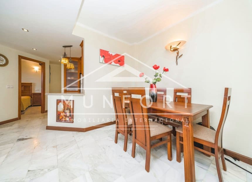 3 makuuhuone Huoneisto myytävänä paikassa Torrevieja mukana uima-altaan - 359 000 € (Ref: 10155887)
